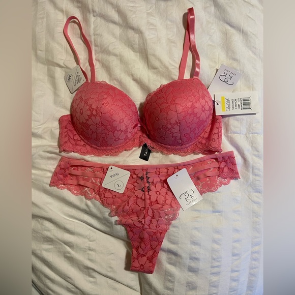 Rene Rofe Other - NWT Rene Rofe Bra and Thong set. Pink